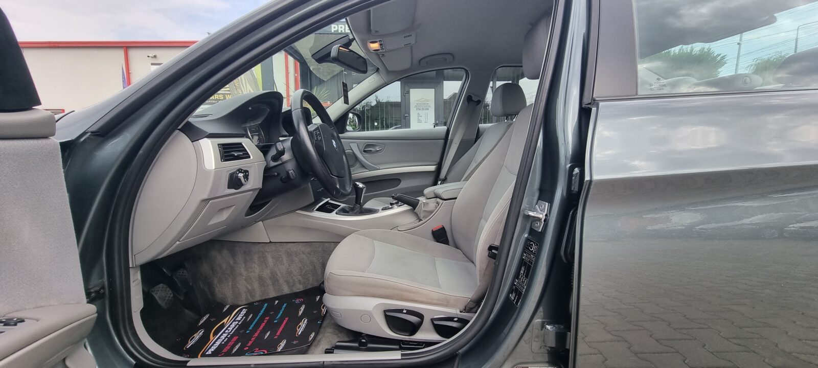 BMW SERIA 3, 2.0 DIESEL, 136 CP, AN 2011, EURO 5     RATE-LIVRARE-GARANTIE