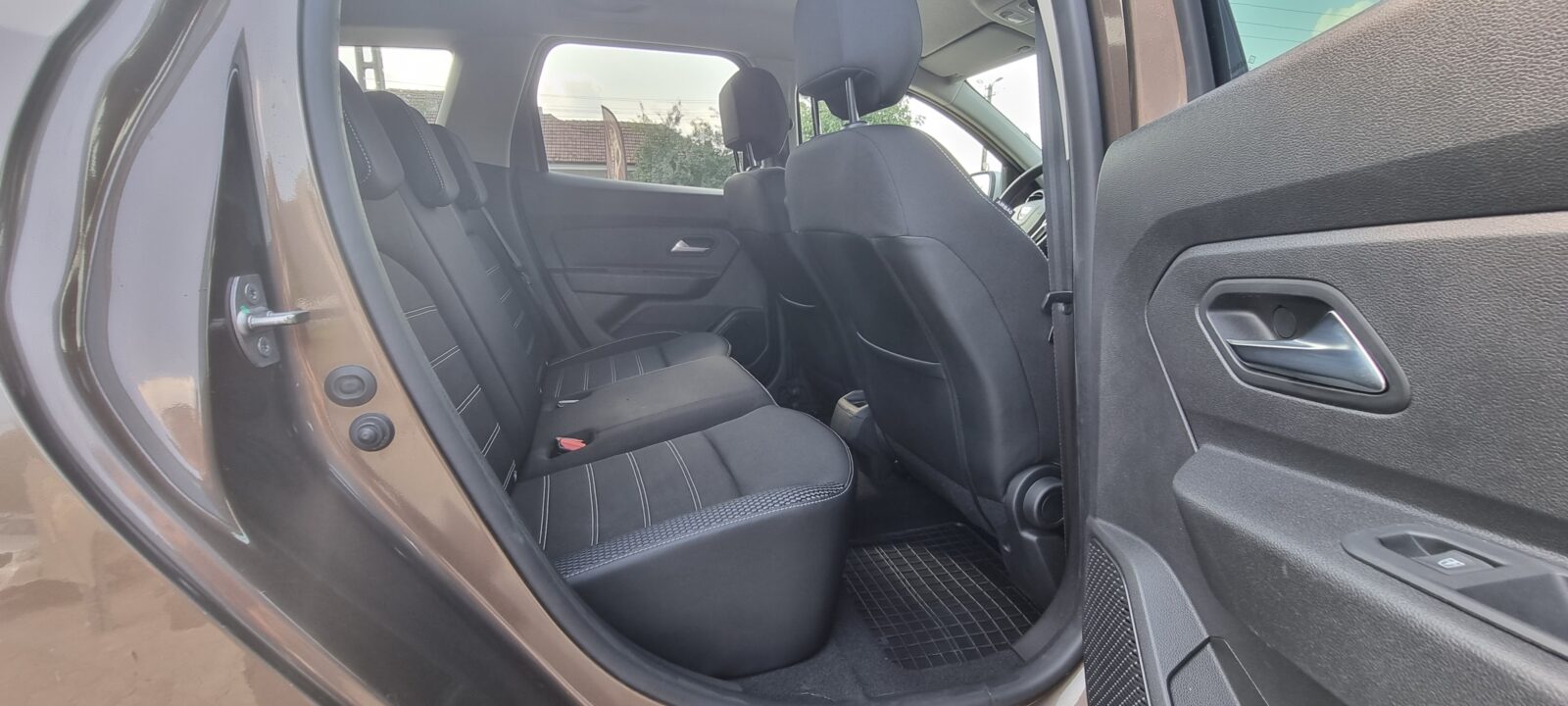 DACIA DUSTER, 1.2 BENZINA, 125 CP, AN 2018, EURO 6    RATE-LIVRARE-GARANTIE