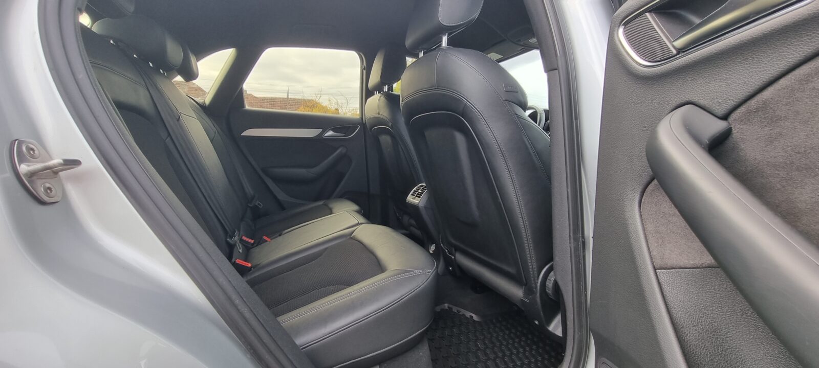 AUDI Q3 S-LINE QUATTRO, 2.0 TDI, 177  CP, AN 2013, EURO 5      RATE-LIVRARE-GARANTIE