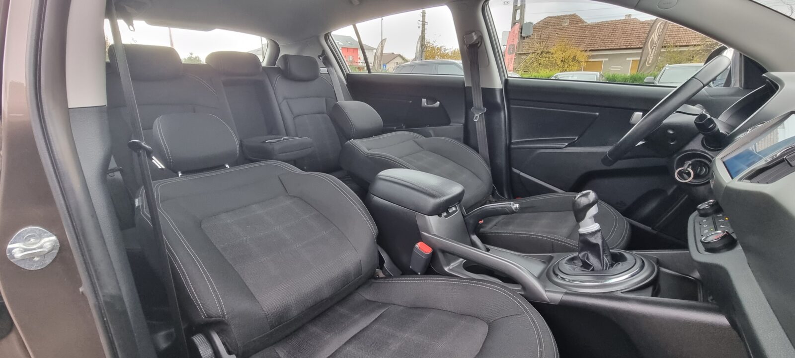 KIA SPORTAGE 4X4, 2.0 DIESEL, 136 CP, AN 2012, EURO 5      RATE-LIVRARE-GARANTIE