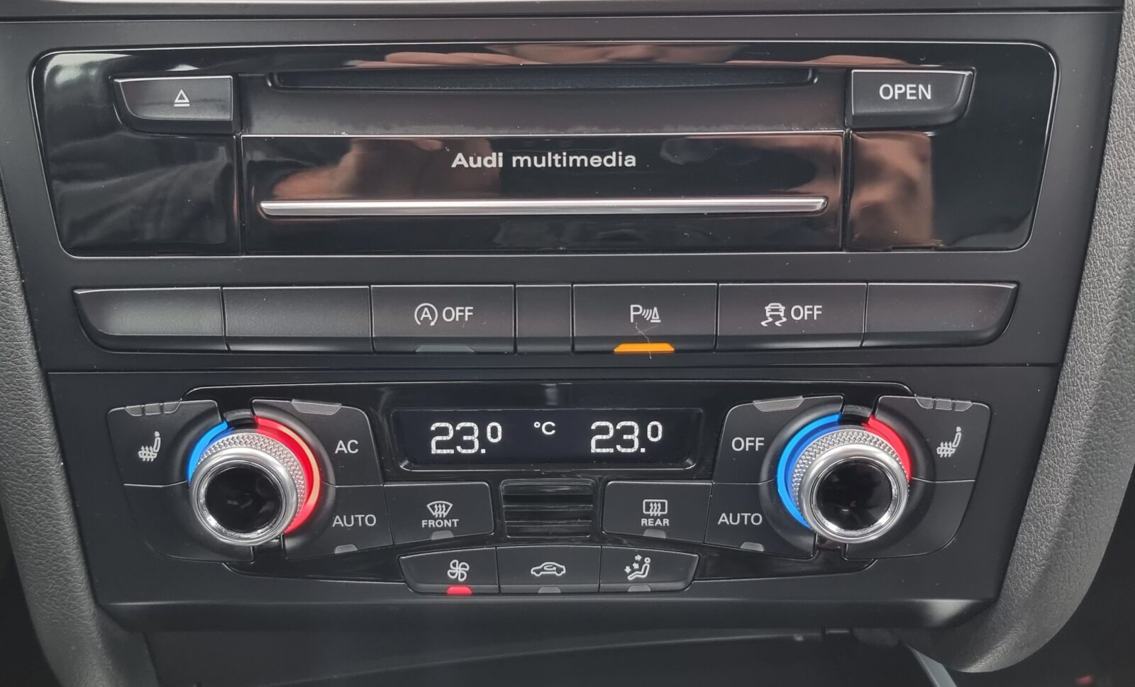 AUDI A5 COUPE S-LINE QUATTRO, 3.0 TDI, 245 CP, AN 2012, EURO 5      RATE-LIVRARE-GARANTIE