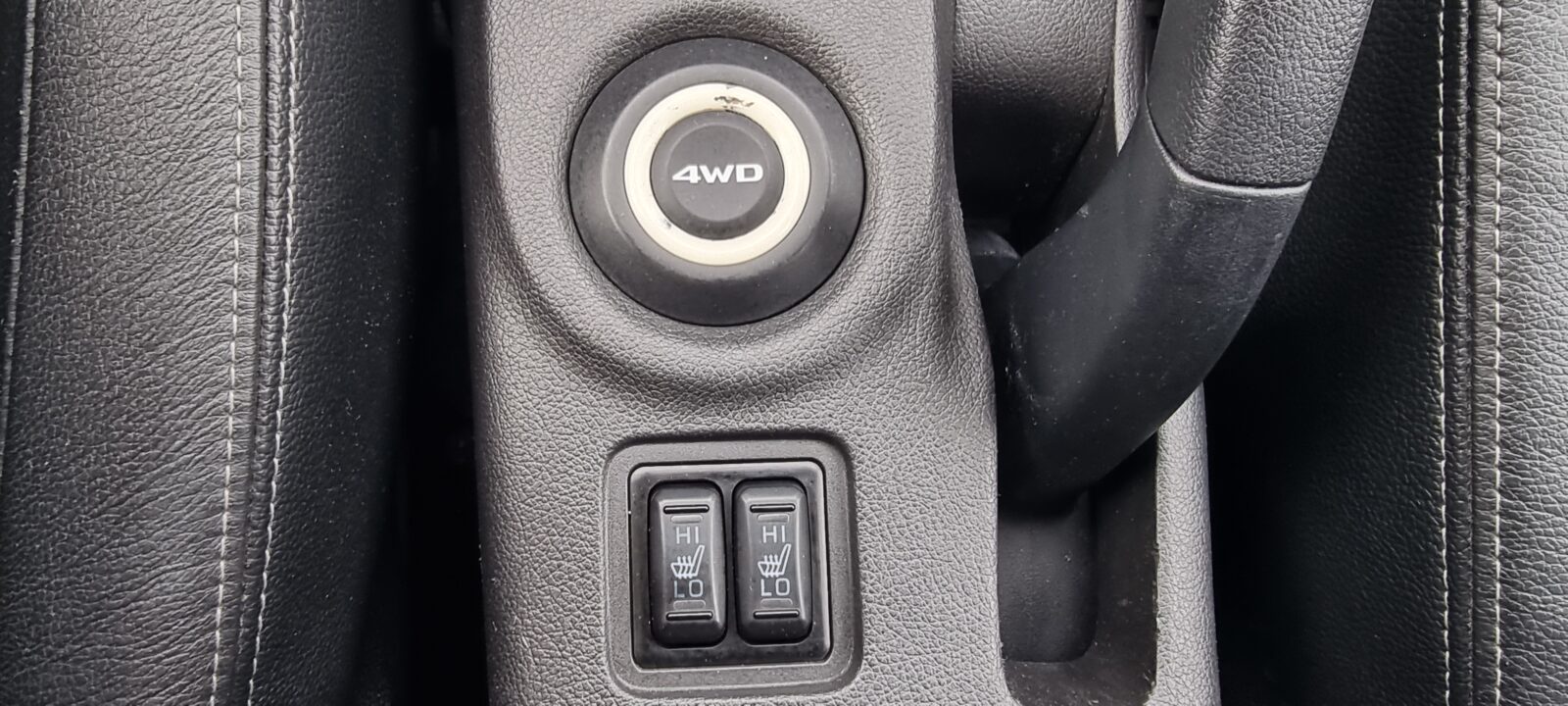 MITSUBISHI OUTLANDER 4X4, 7 LOCURI, 2.2 DIESEL, 150 CP, AN 2012, EURO 5     RATE-LIVRARE-GARANTIE