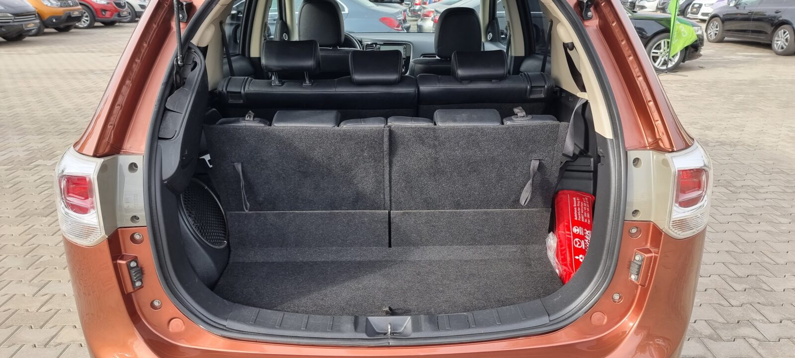 MITSUBISHI OUTLANDER 4X4, 7 LOCURI, 2.2 DIESEL, 150 CP, AN 2012, EURO 5     RATE-LIVRARE-GARANTIE