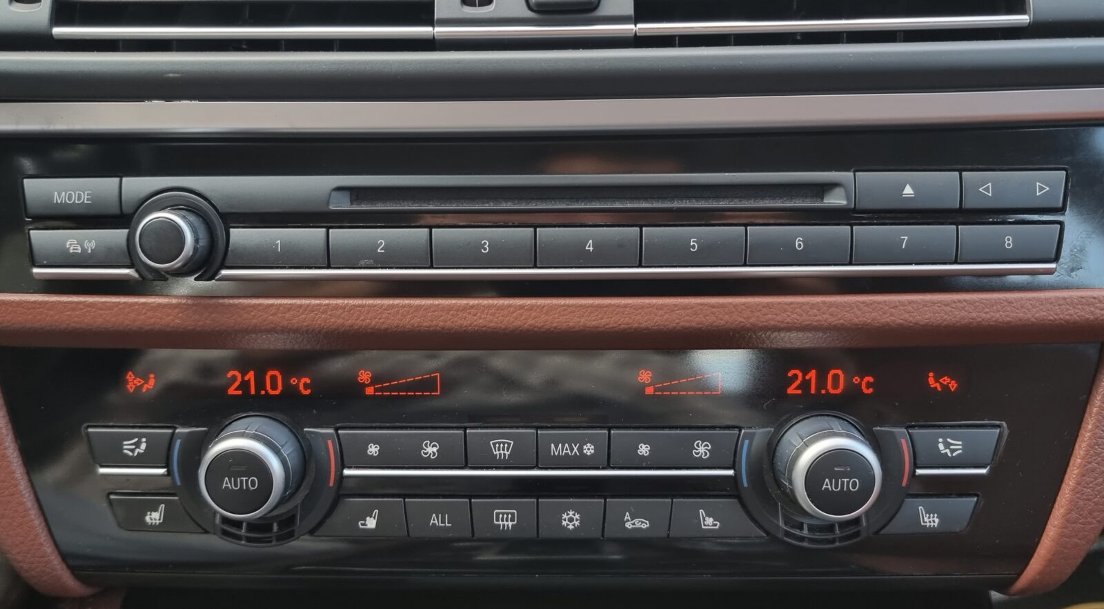 BMW 525D X-DRIVE, 2.0 DIESEL, 218 CP, AN 2011, EURO 5     RATE-LIVRARE-GARANTIE