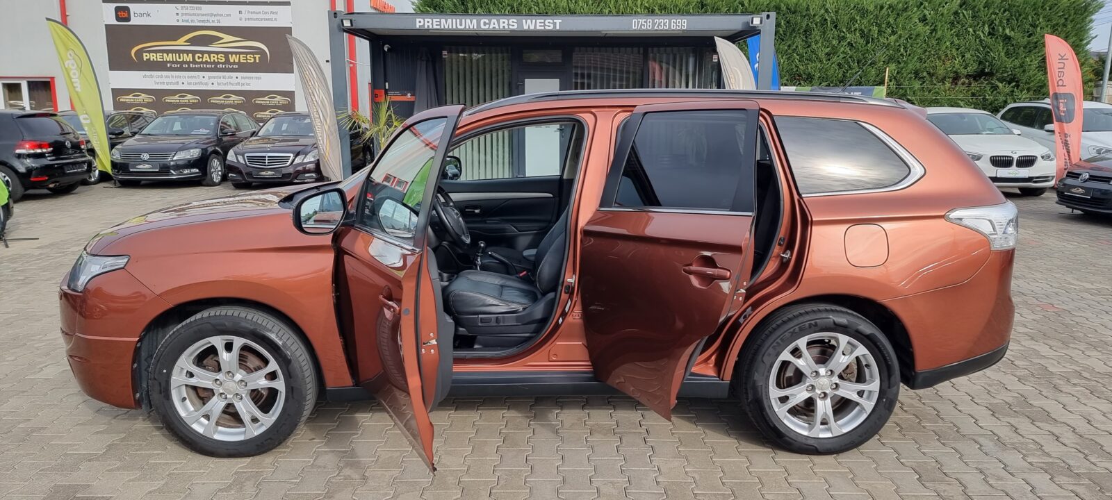 MITSUBISHI OUTLANDER 4X4, 7 LOCURI, 2.2 DIESEL, 150 CP, AN 2012, EURO 5     RATE-LIVRARE-GARANTIE