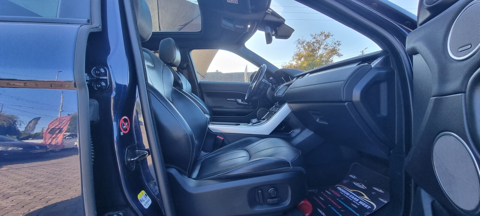 RANGE ROVER EVOQUE AUTOBIOGRAPHY 4X4, 2.0 DIESEL, 180 CP, AN 2015, EURO 6       REVIZIE EFECTUATA ( DISTRIBUTIE + ULEI CUTIE + ULEI SI FILTRE )     RATE-LIVRARE-GARANTIE