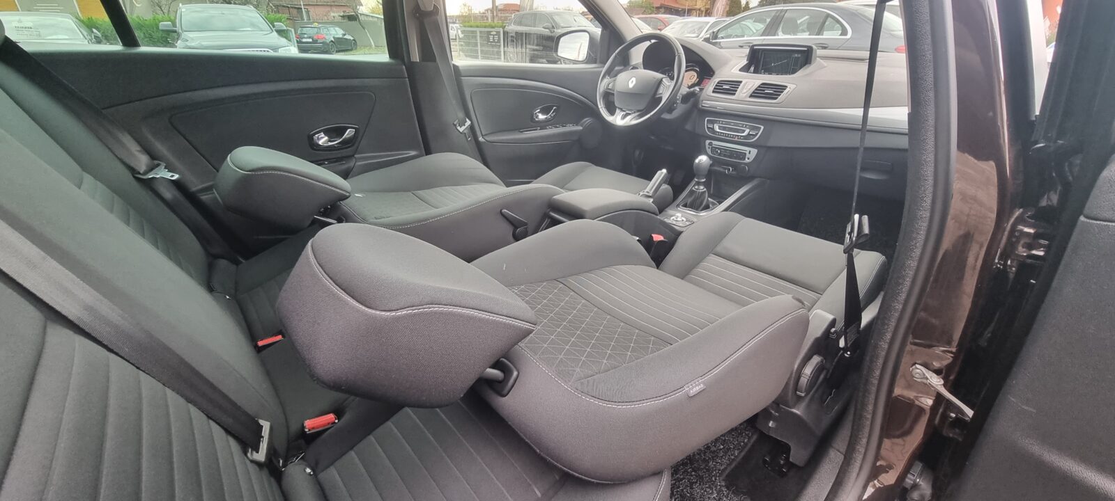 RENAULT MEGANE, 1.2 BENZINA, 116 CP, AN 2016, EURO 6     REVIZIE EFECTUATA ( DISTRIBUTIE + ULEI SI FILTRE )     RATE-LIVRARE-GARANTIE