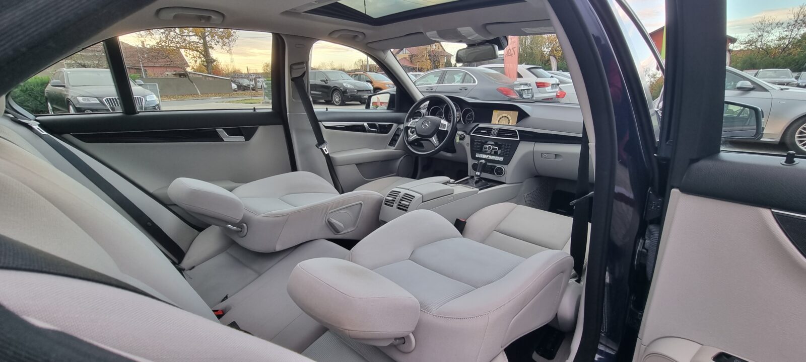 MERCEDES-BENZ C220 CDI, 2.2 DIESEL, 170 CP, AN 2011, EURO 5     RATE-LIVRARE-GARANTIE