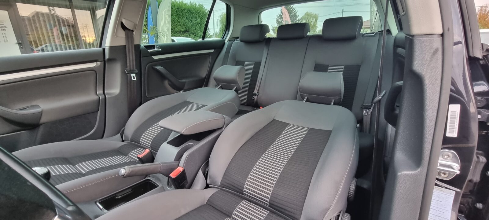 VW GOLF V, 1.4 BENZINA, 80 CP, AN 2008     RATE-LIVRARE-GARANTIE