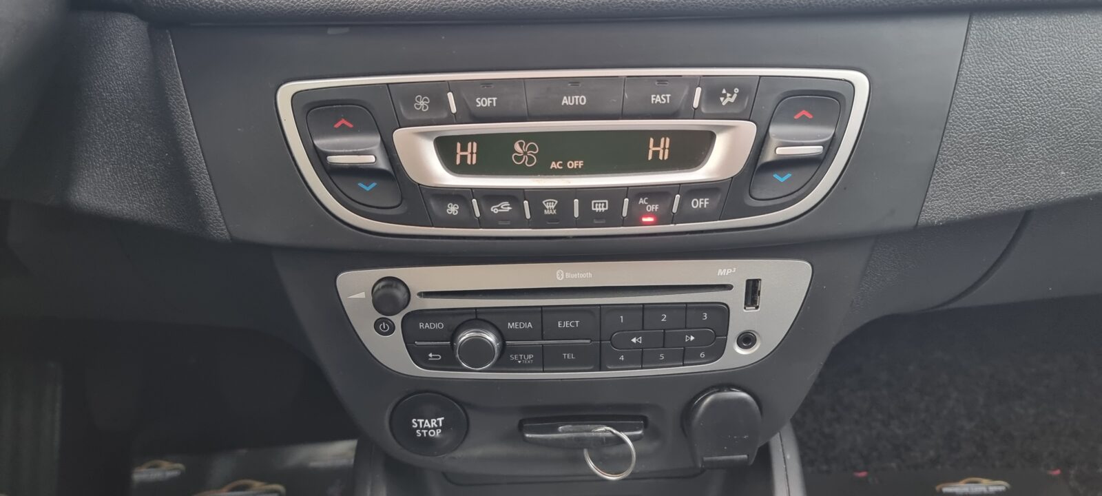 RENAULT MEGANE, 1.2 BENZINA, 116 CP, AN 2016, EURO 6     REVIZIE EFECTUATA ( DISTRIBUTIE + ULEI SI FILTRE )     RATE-LIVRARE-GARANTIE