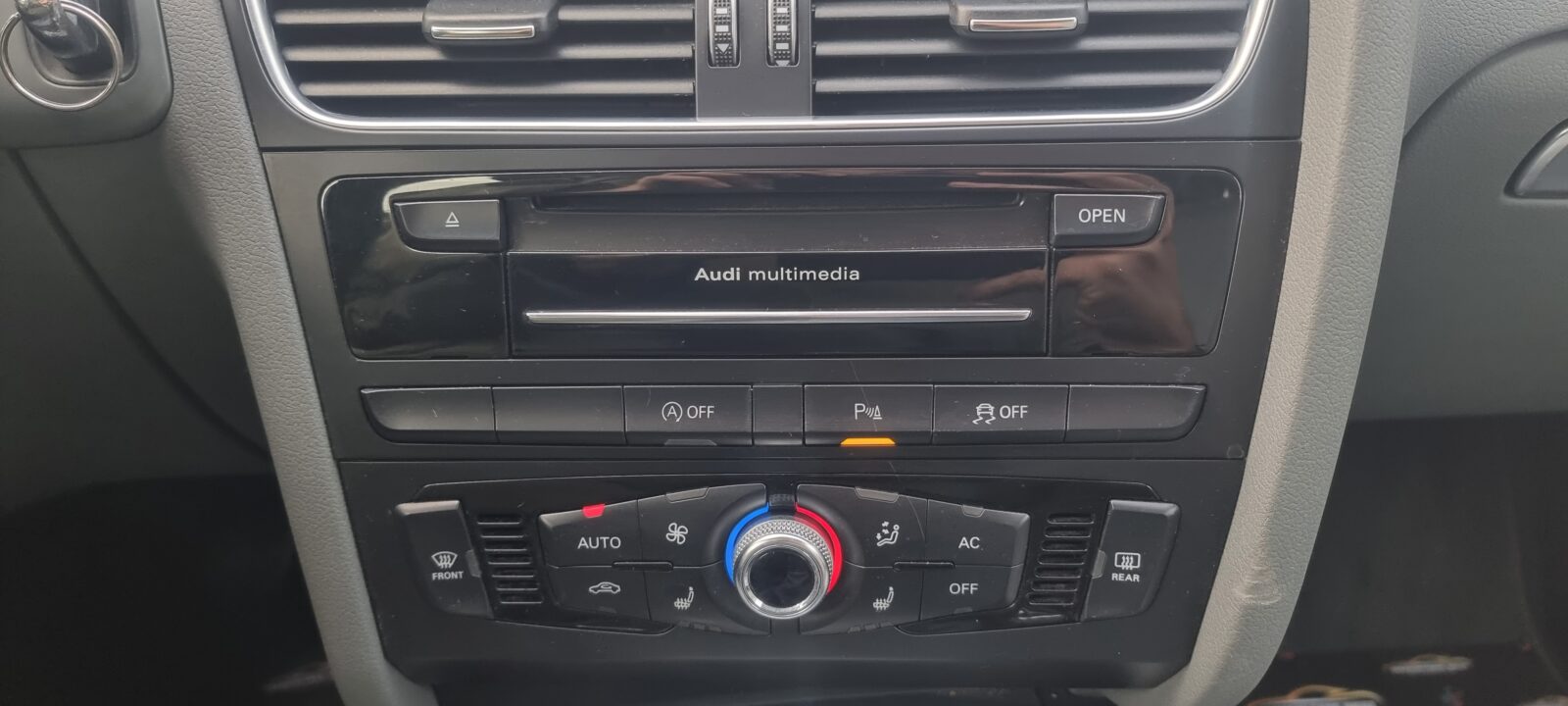 AUDI A4 AVANT, 2.0 TDI, 140 CP, AN 2014, EURO 5       RATE-LIVRARE-GARANTIE