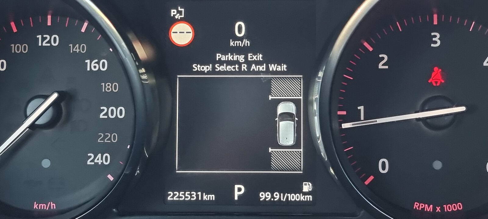RANGE ROVER EVOQUE AUTOBIOGRAPHY 4X4, 2.0 DIESEL, 180 CP, AN 2015, EURO 6       REVIZIE EFECTUATA ( DISTRIBUTIE + ULEI CUTIE + ULEI SI FILTRE )     RATE-LIVRARE-GARANTIE