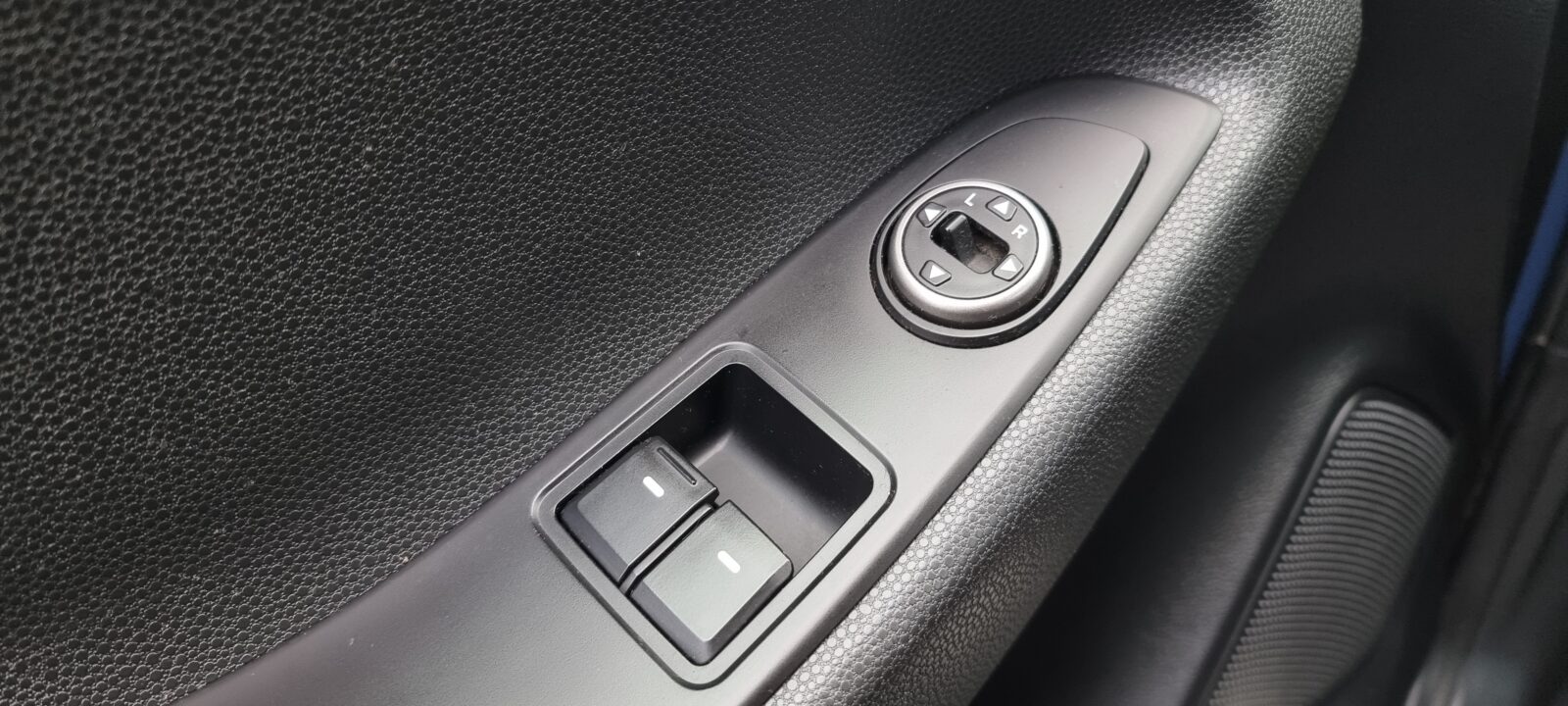 HYUNDAI i20, 1.25 BENZINA, 75 CP, AN 2017, EURO 6      REVIZIE EFECTUATA ( DISTRIBUTIE + ULEI SI FILTRE )   RATE-LIVRARE-GARANTIE