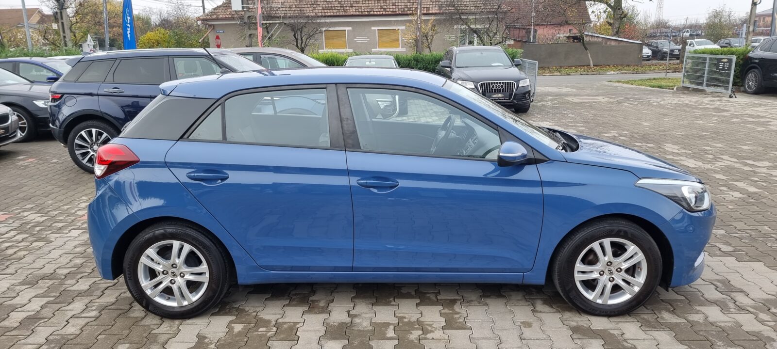 HYUNDAI i20, 1.25 BENZINA, 75 CP, AN 2017, EURO 6      REVIZIE EFECTUATA ( DISTRIBUTIE + ULEI SI FILTRE )   RATE-LIVRARE-GARANTIE