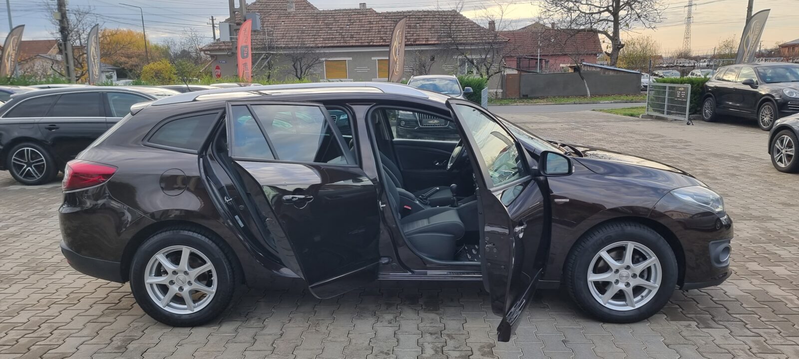 RENAULT MEGANE, 1.2 BENZINA, 116 CP, AN 2016, EURO 6     REVIZIE EFECTUATA ( DISTRIBUTIE + ULEI SI FILTRE )     RATE-LIVRARE-GARANTIE