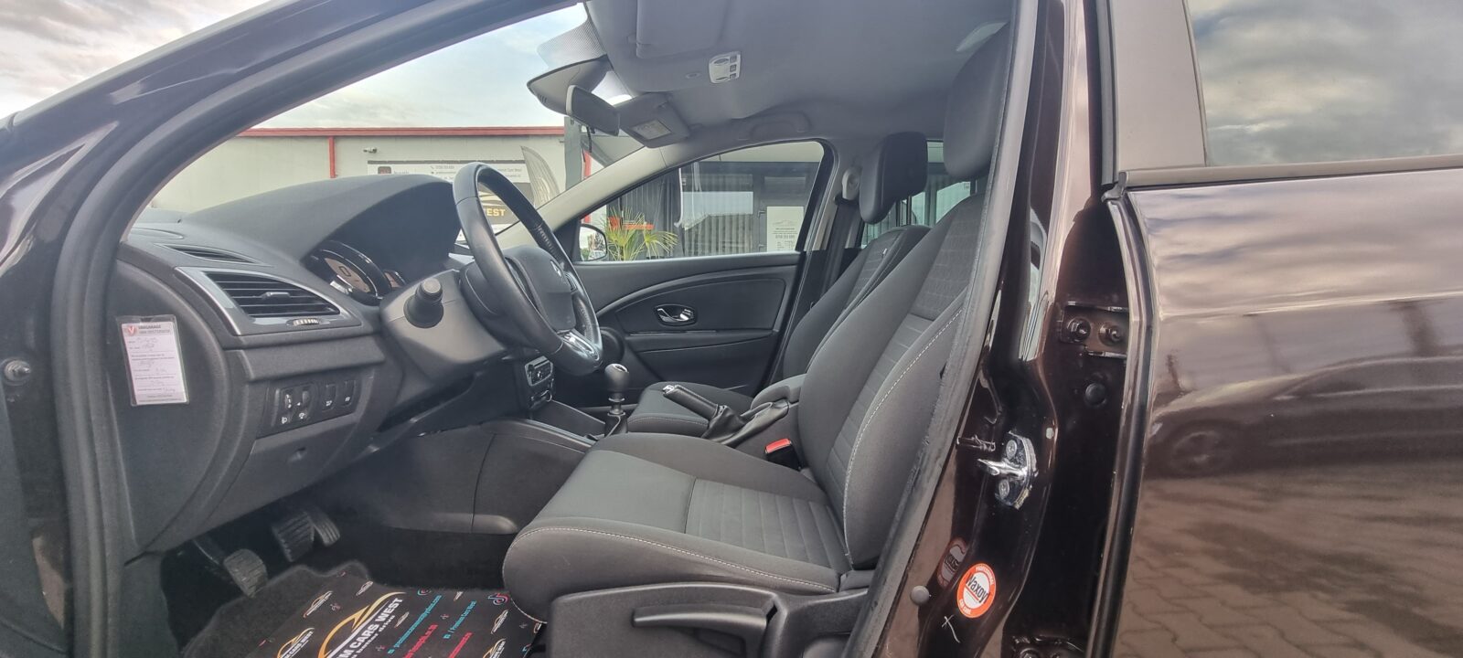 RENAULT MEGANE, 1.2 BENZINA, 116 CP, AN 2016, EURO 6     REVIZIE EFECTUATA ( DISTRIBUTIE + ULEI SI FILTRE )     RATE-LIVRARE-GARANTIE