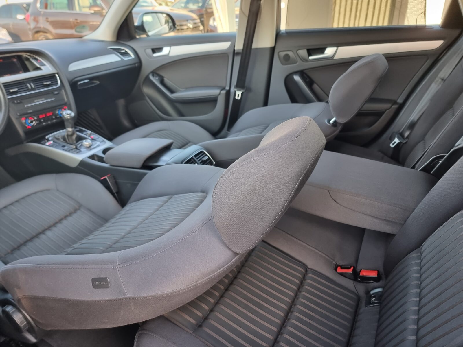 AUDI A4, 2.0 TDI, 143 CP, AN 2010, EURO 5    RATE-LIVRARE-GARANTIE