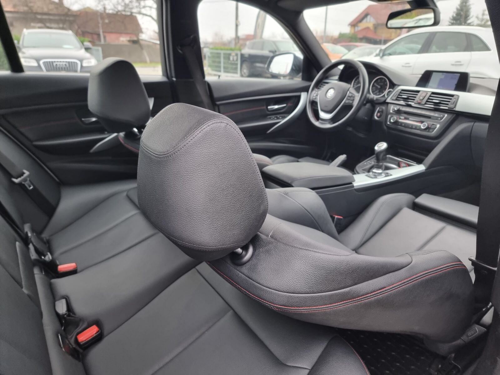 BMW SERIA 3, 2.0 DIESEL, 143 CP, AN 2013, EURO 5    RATE-LIVRARE-GARANTIE