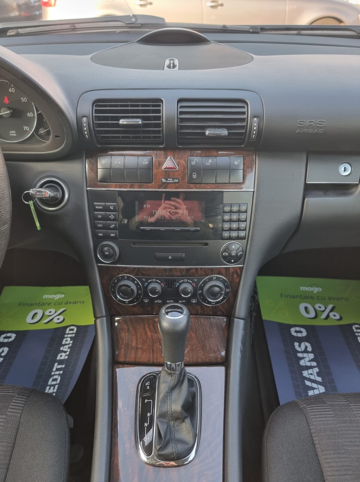 MERCEDES C180, 1.8 BENZINA, 143 CP, AN 2005      REVIZIE EFECTUATA ( DISTRIBUTIE + ULEI SI FILTRE )     RATE-LIVRARE-GARANTIE