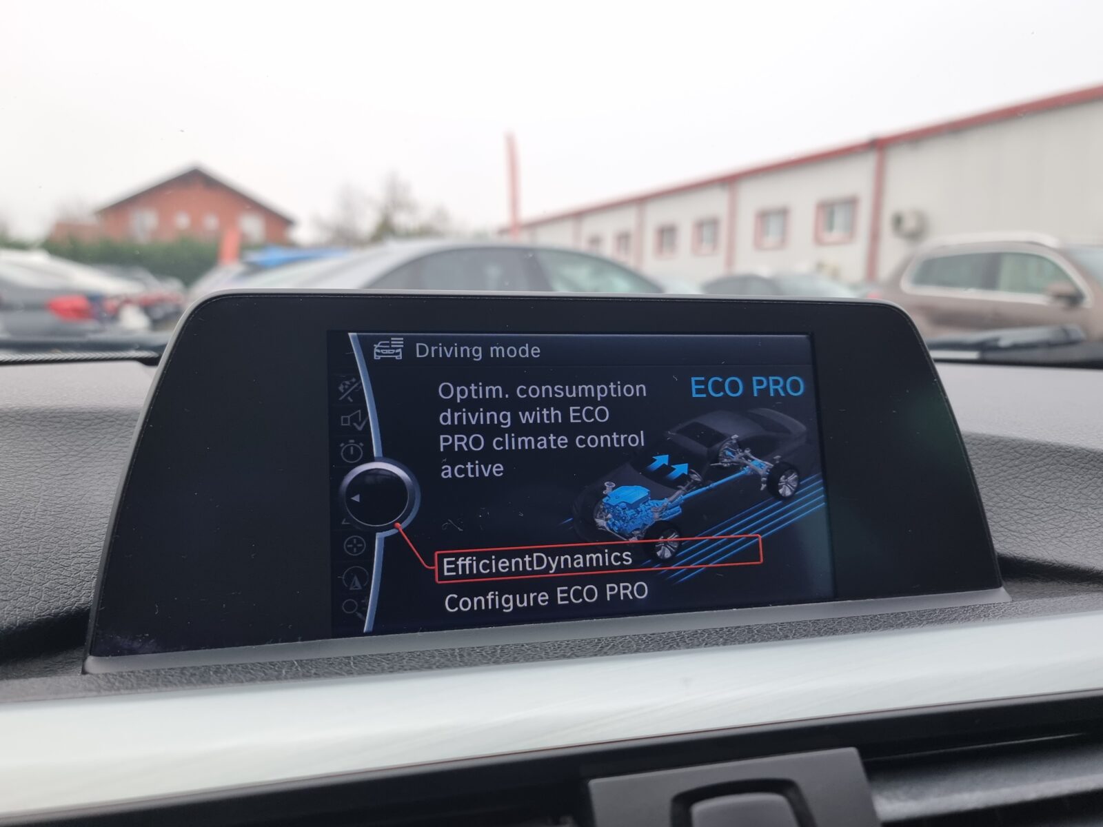 BMW SERIA 3, 2.0 DIESEL, 143 CP, AN 2013, EURO 5    RATE-LIVRARE-GARANTIE