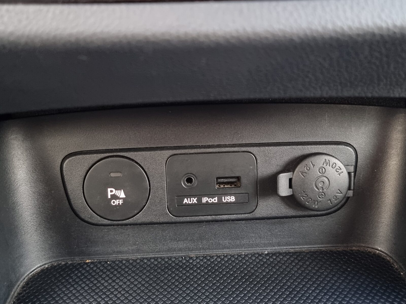 KIA SPORTAGE 4X4, 2.0 DIESEL, 136 CP, AN 2010, EURO 5    RATE-LIVRARE-GARANTIE