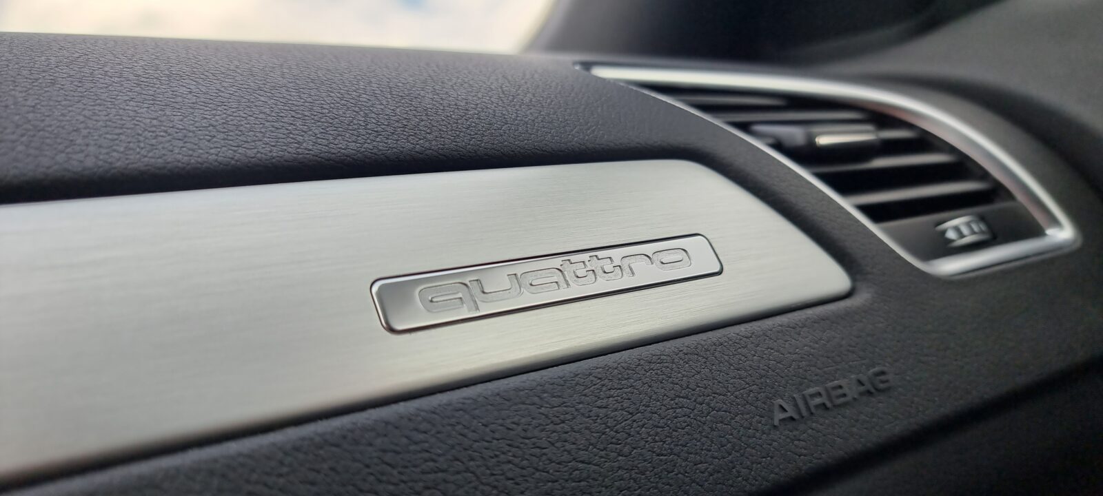 AUDI A4 S-LINE QUATTRO, 2.0 TDI, 177 CP, AN 2015, EURO 5    RATE-LIVRARE-GARANTIE
