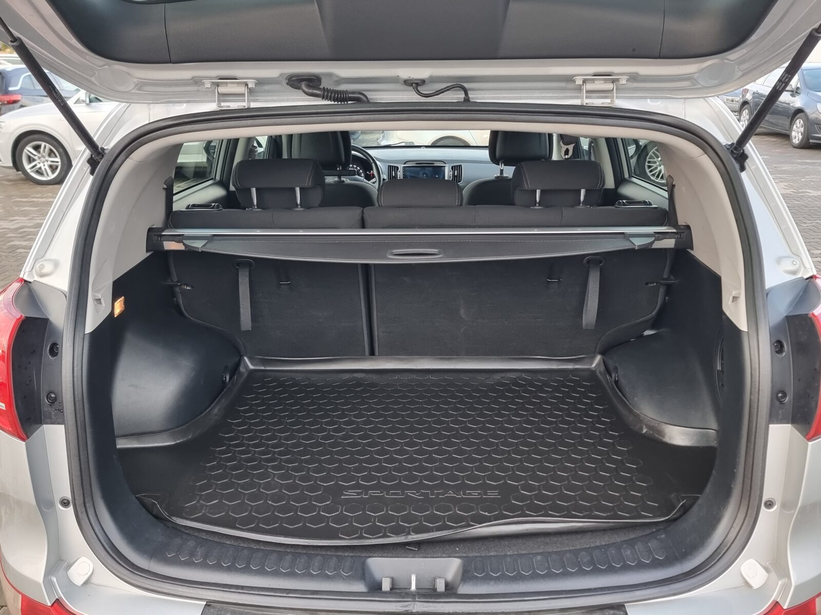 KIA SPORTAGE 4X4, 2.0 DIESEL, 136 CP, AN 2010, EURO 5    RATE-LIVRARE-GARANTIE