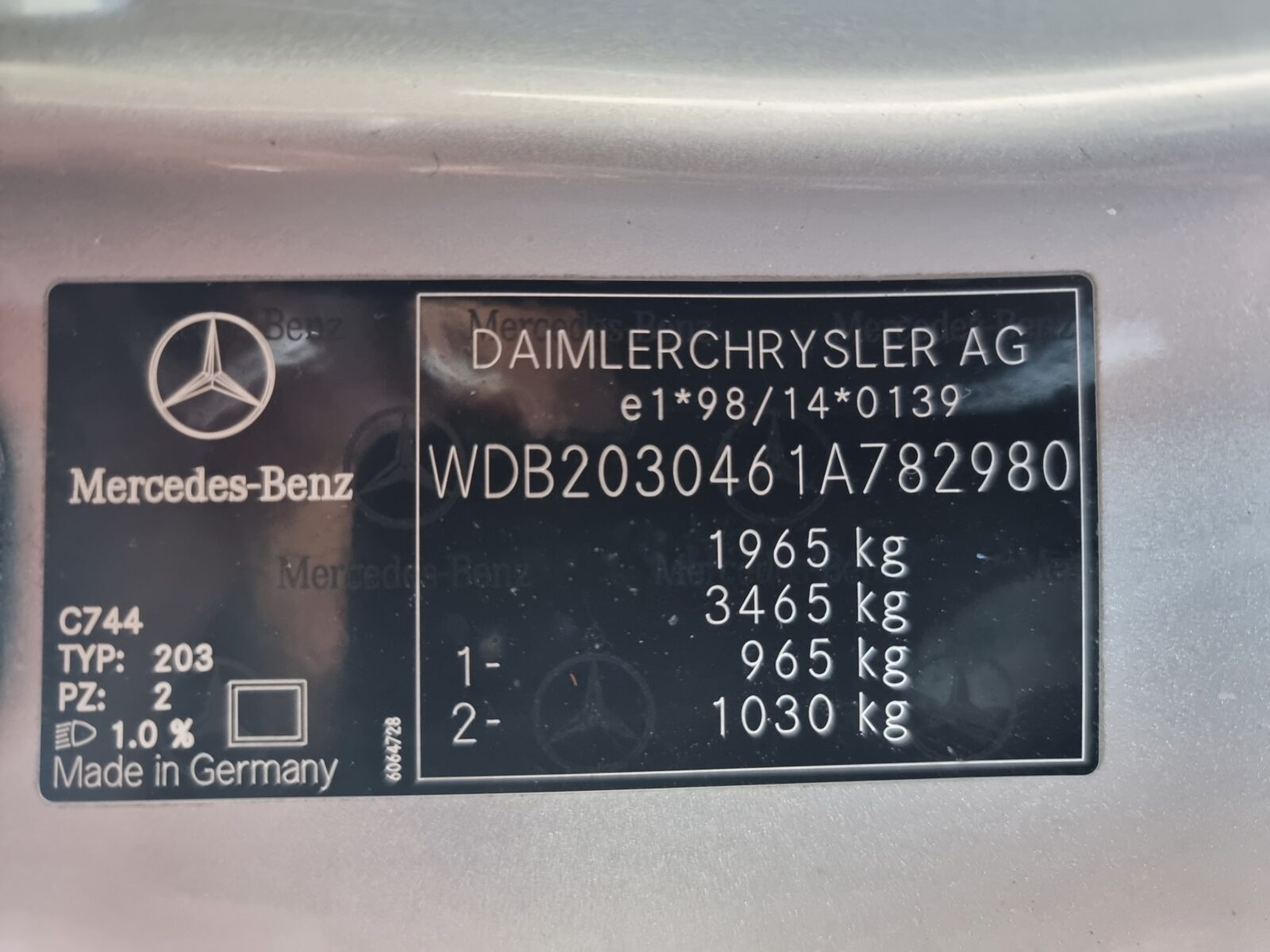MERCEDES C180, 1.8 BENZINA, 143 CP, AN 2005      REVIZIE EFECTUATA ( DISTRIBUTIE + ULEI SI FILTRE )     RATE-LIVRARE-GARANTIE