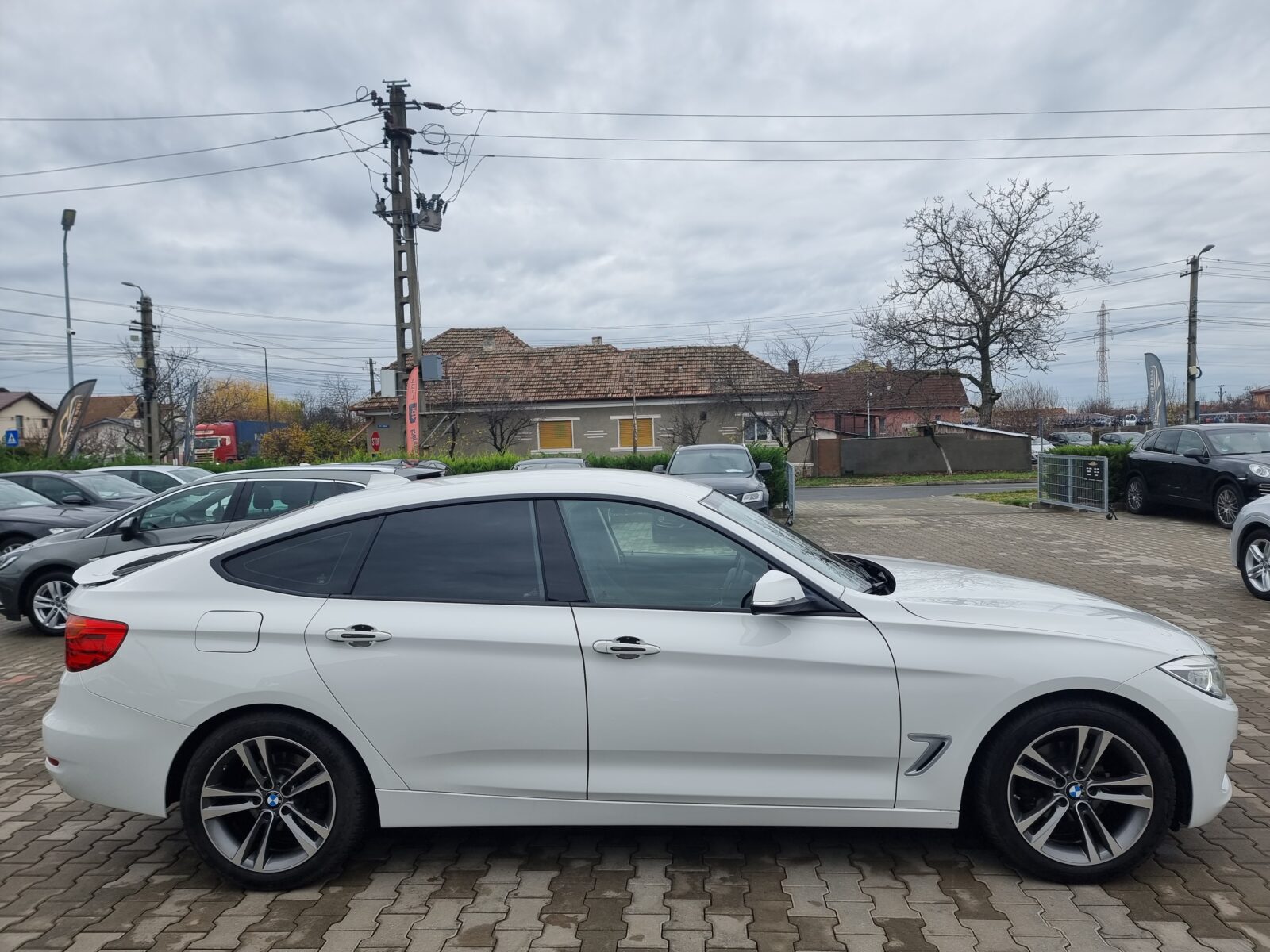 BMW SERIA 3 GT, 2.0 DIESEL, 143 CP, AN 2013, EURO 5    RATE-LIVRARE-GARANTIE