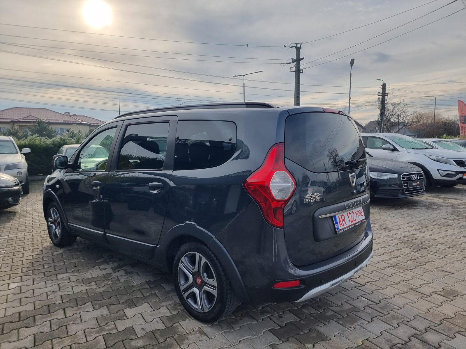 DACIA LODGY STEPWAY, 7 LOCURI, 1.3 BENZINA, 131 CP, AN 2019, EURO 6     RATE-LIVRARE-GARANTIE