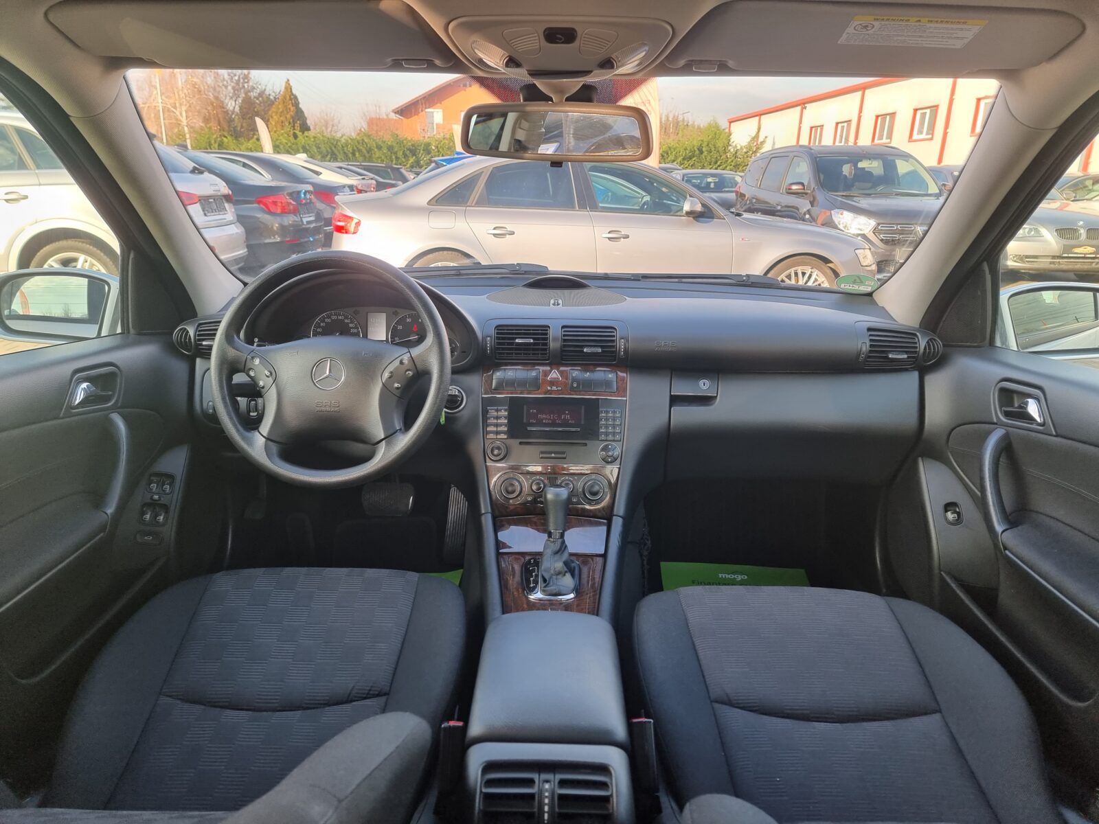 MERCEDES C180, 1.8 BENZINA, 143 CP, AN 2005      REVIZIE EFECTUATA ( DISTRIBUTIE + ULEI SI FILTRE )     RATE-LIVRARE-GARANTIE