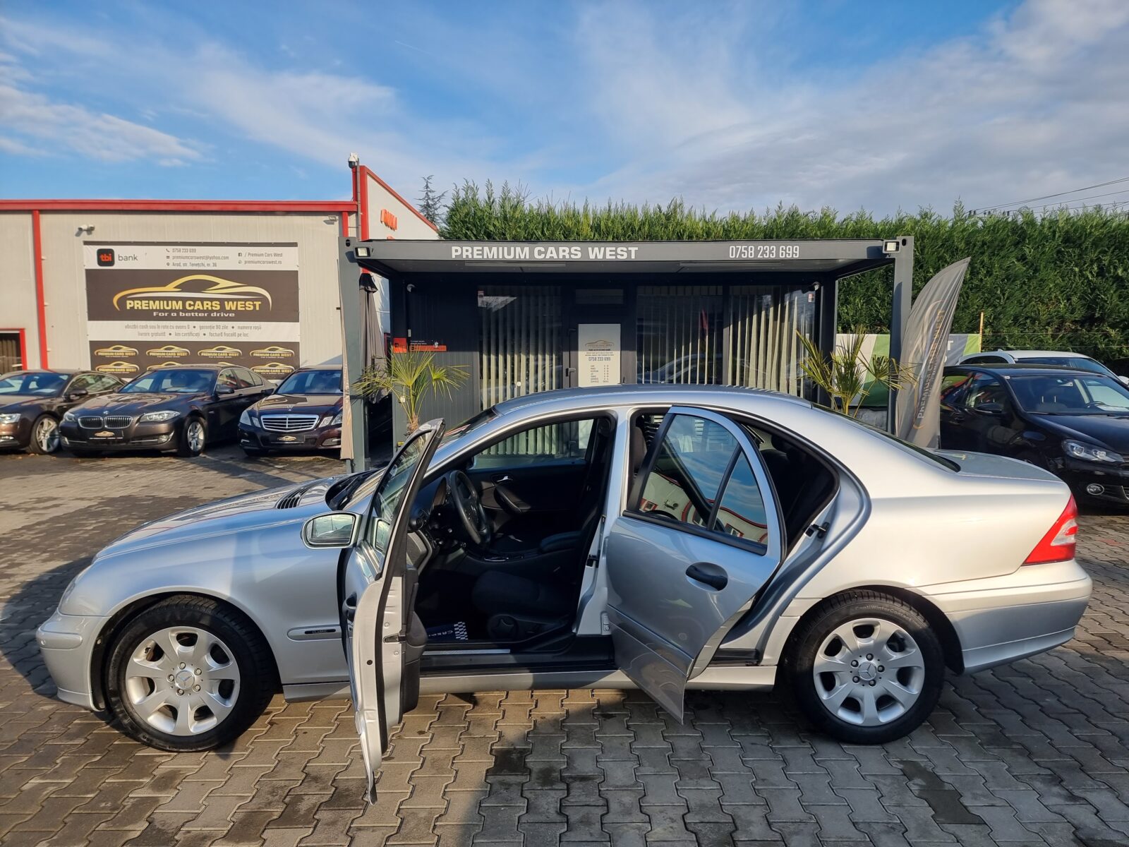 MERCEDES C180, 1.8 BENZINA, 143 CP, AN 2005      REVIZIE EFECTUATA ( DISTRIBUTIE + ULEI SI FILTRE )     RATE-LIVRARE-GARANTIE