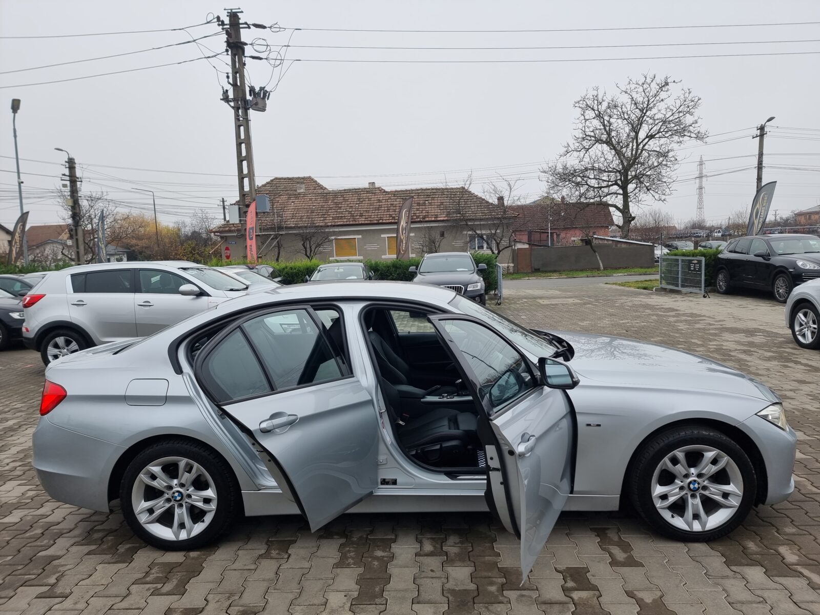 BMW SERIA 3, 2.0 DIESEL, 143 CP, AN 2013, EURO 5    RATE-LIVRARE-GARANTIE