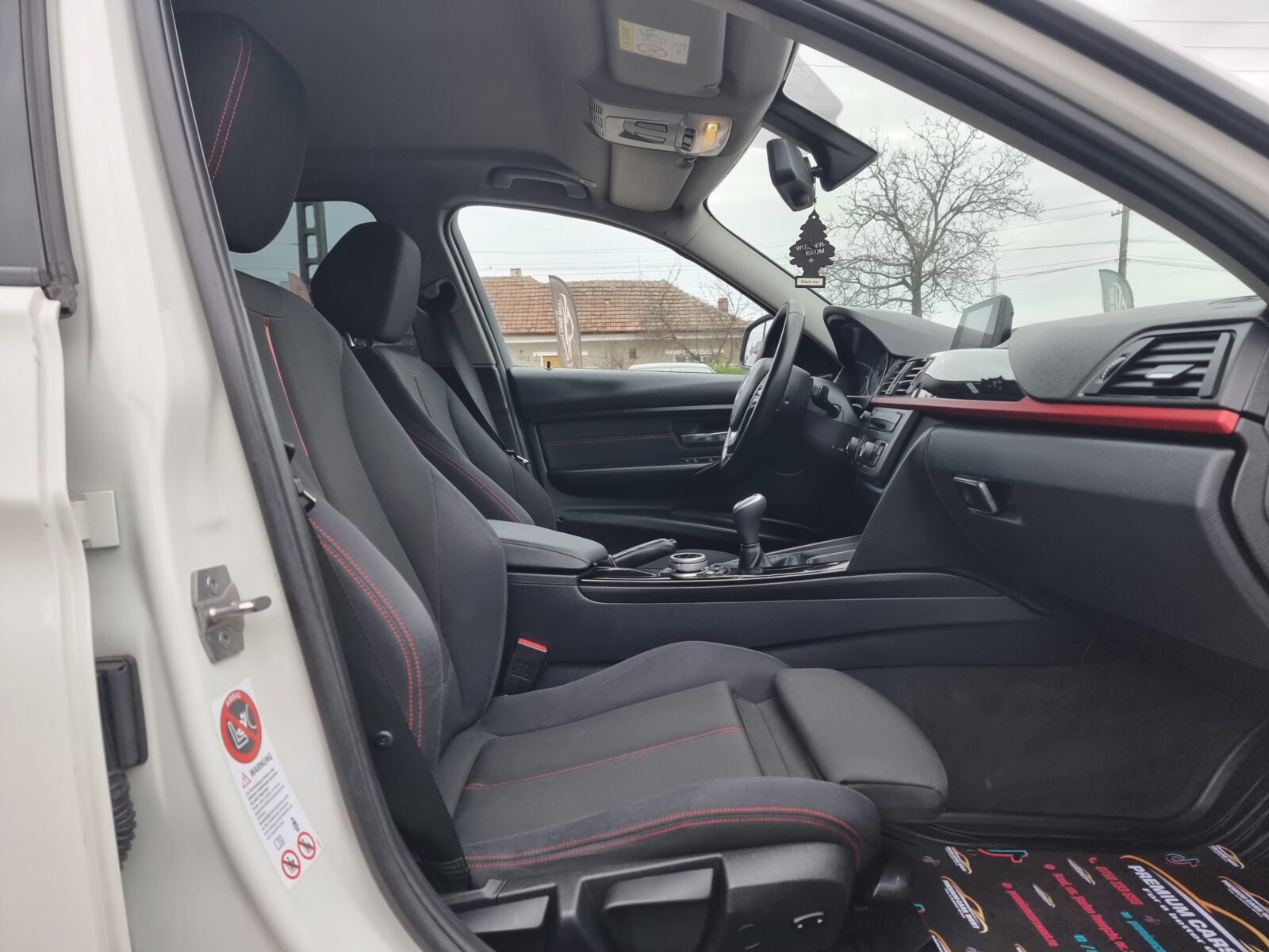 BMW SERIA 3 XDRIVE, 2.0 DIESEL, 143 CP, AN 2015, EURO 5     RATE-LIVRARE-GARANTIE
