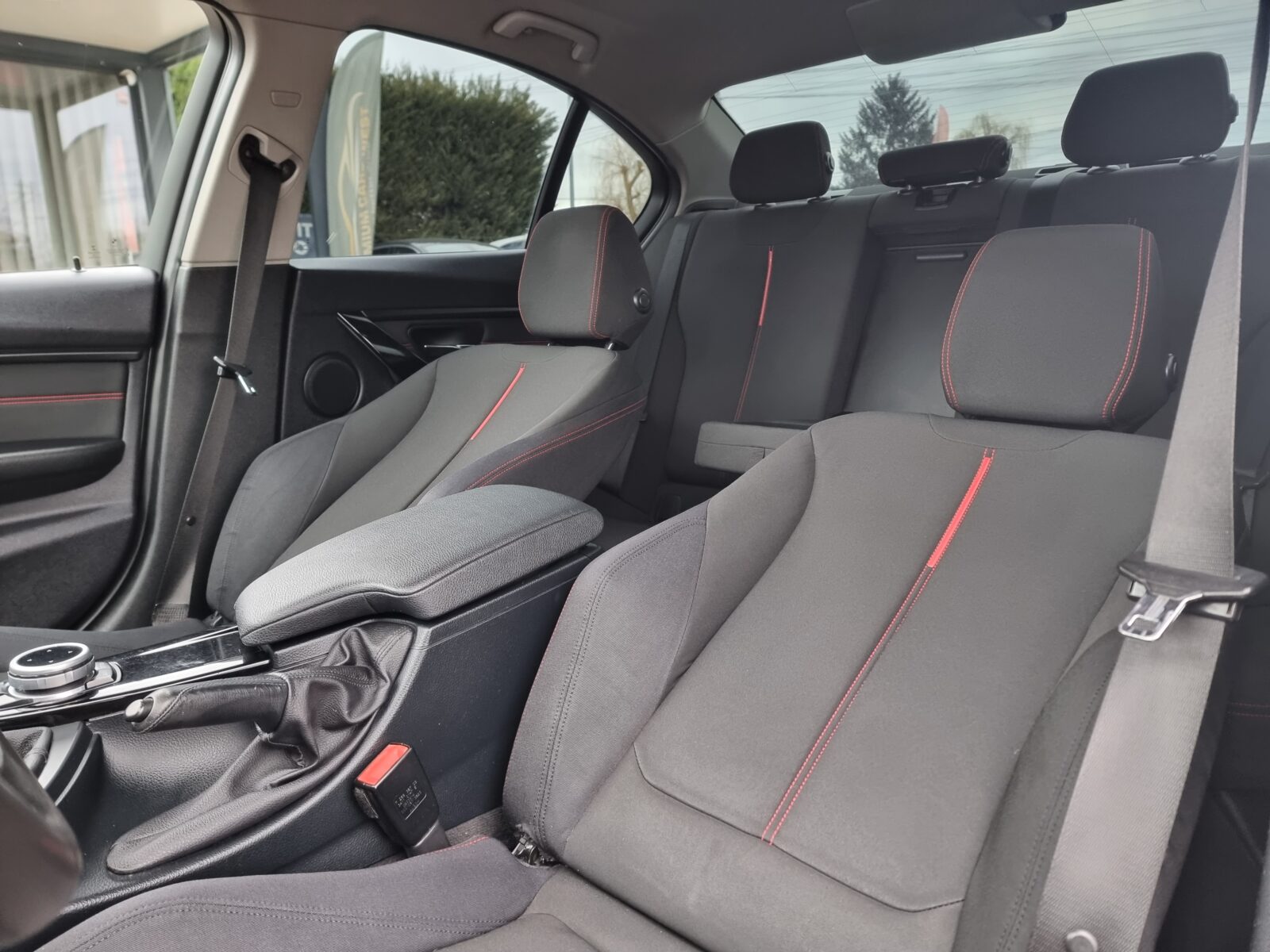 BMW SERIA 3 XDRIVE, 2.0 DIESEL, 143 CP, AN 2015, EURO 5     RATE-LIVRARE-GARANTIE