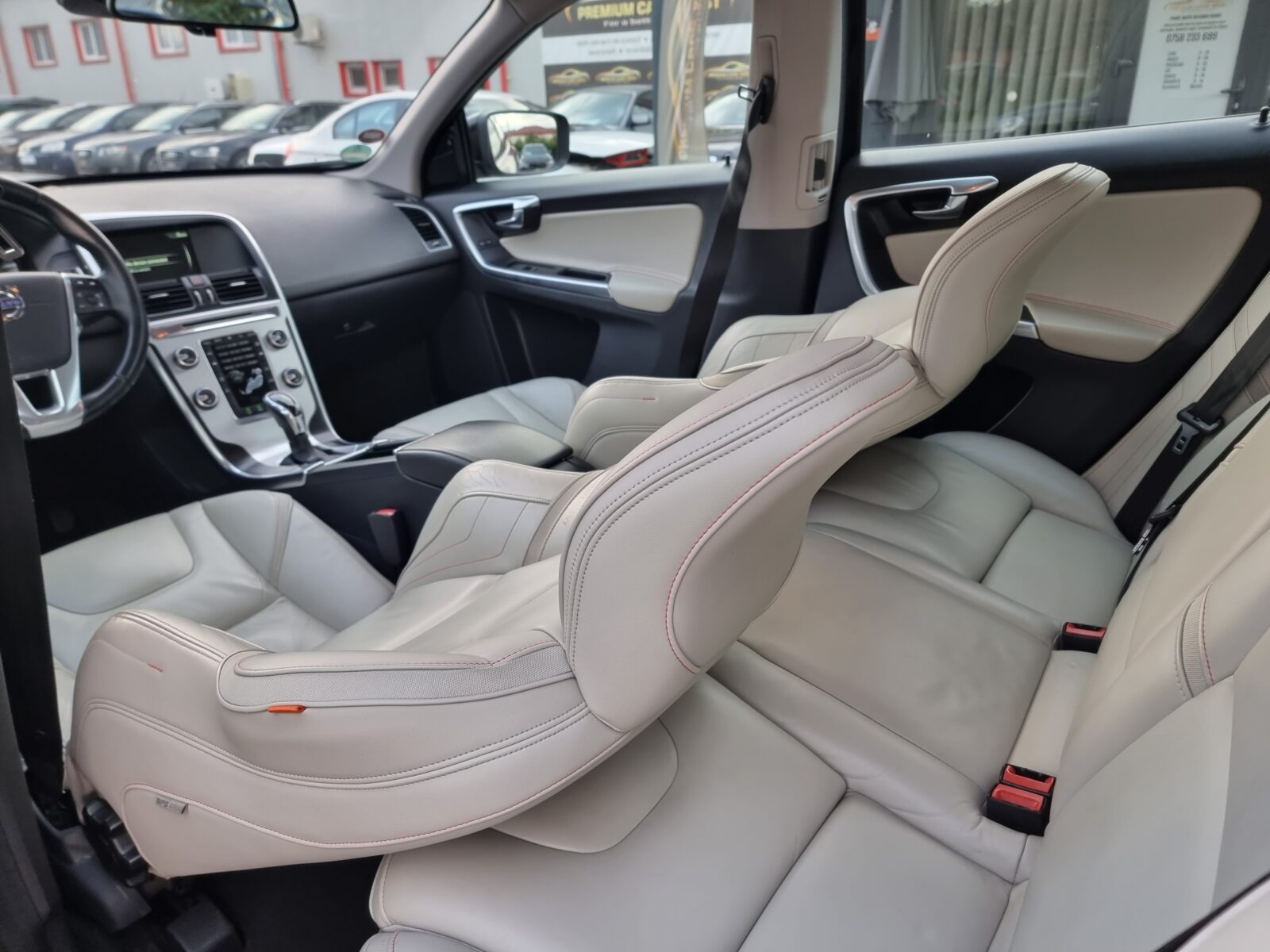VOLVO XC-60 4X4 OCEAN RACE, 2.4 DIESEL, 190 CP, AN 2016, EURO 6    RATE-LIVRARE-GARANTIE