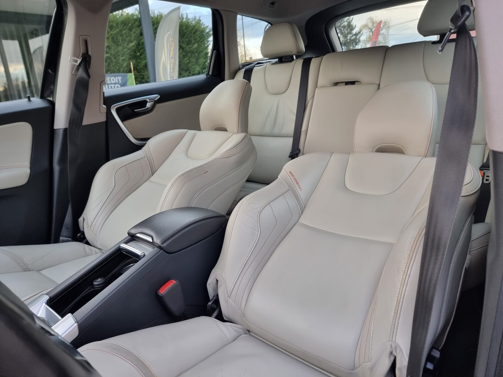 VOLVO XC-60 4X4 OCEAN RACE, 2.4 DIESEL, 190 CP, AN 2016, EURO 6    RATE-LIVRARE-GARANTIE
