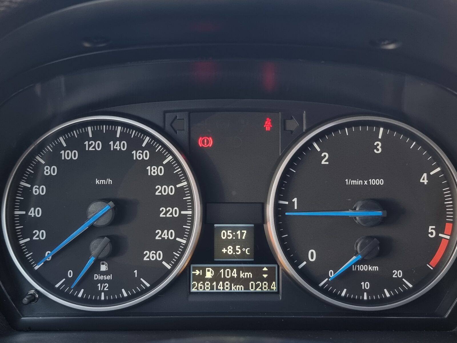 BMW SERIA 3, 2.0 DIESEL, 143 CP, AN 2009, EURO 5     RATE-LIVRARE-GARANTIE