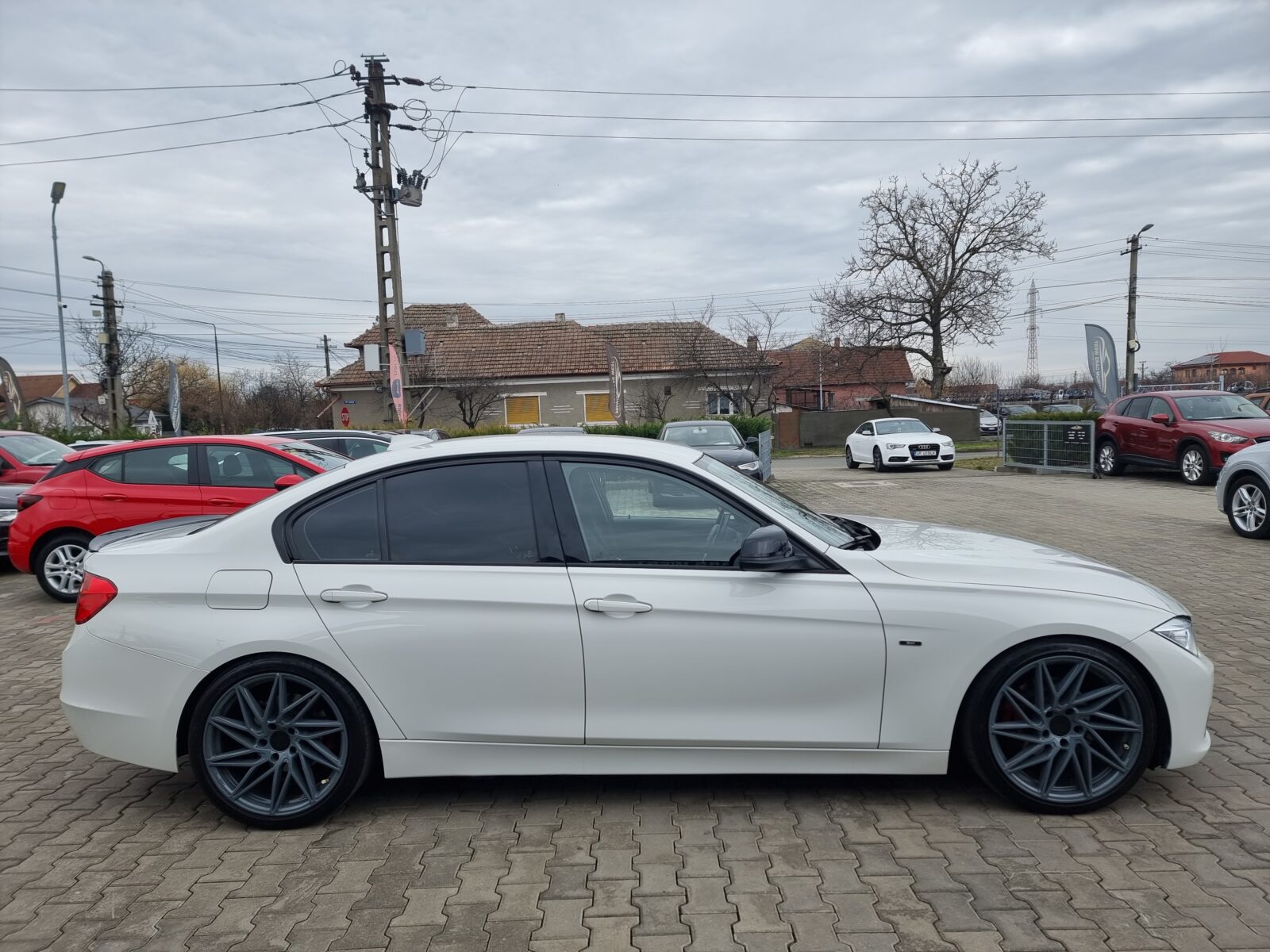 BMW SERIA 3 XDRIVE, 2.0 DIESEL, 143 CP, AN 2015, EURO 5     RATE-LIVRARE-GARANTIE