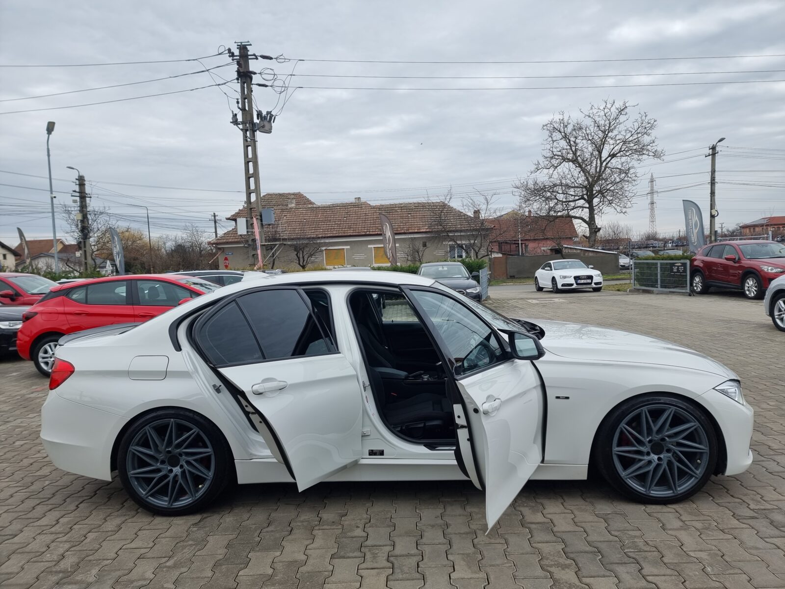 BMW SERIA 3 XDRIVE, 2.0 DIESEL, 143 CP, AN 2015, EURO 5     RATE-LIVRARE-GARANTIE