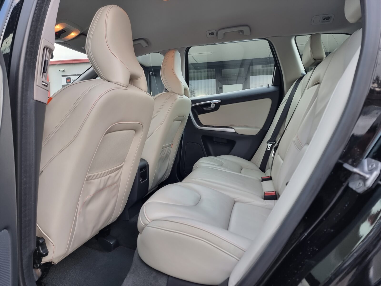 VOLVO XC-60 4X4 OCEAN RACE, 2.4 DIESEL, 190 CP, AN 2016, EURO 6    RATE-LIVRARE-GARANTIE