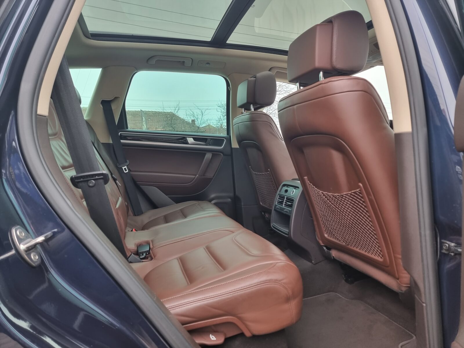 VW TOUAREG, 3.0 TDI, 239 CP, AN 2011, EURO 5     RATE-LIVRARE-GARANTIE
