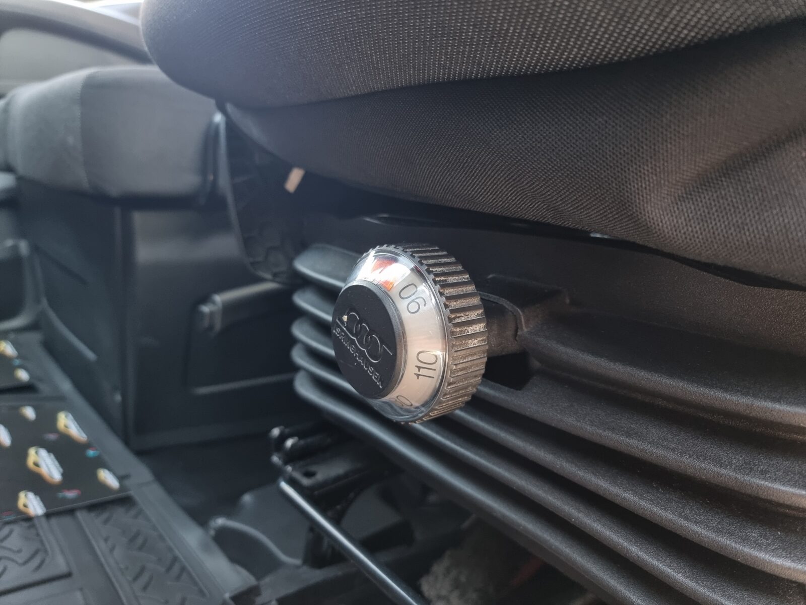 IVECO DAILY AUTOPLATFORMA, 3.0 DIESEL, 180 CP, AN 2022, EURO 6     RATE-LIVRARE-GARANTIE