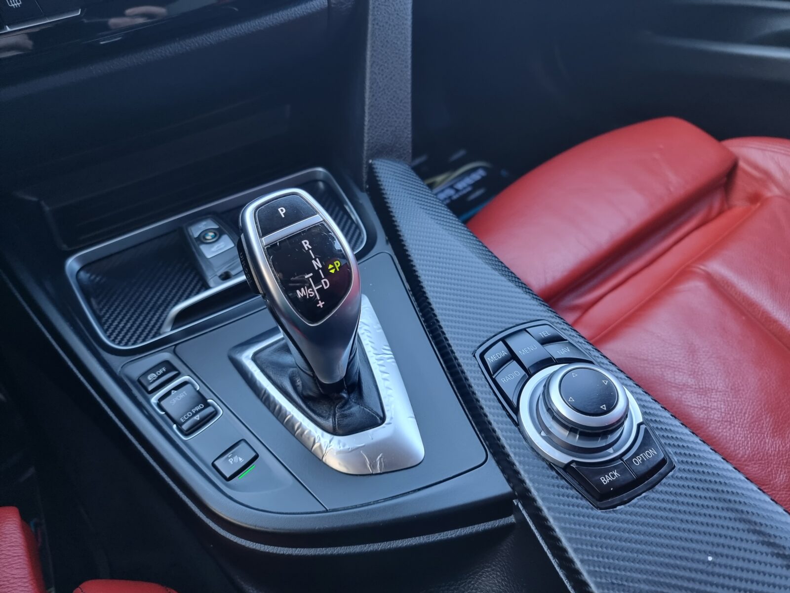 BMW 320D XDRIVE M-PACHET FACELIFT, 2.0 DIESEL, 190 CP, AN 12/2015, EURO 6    RATE-LIVRARE-GARANTIE