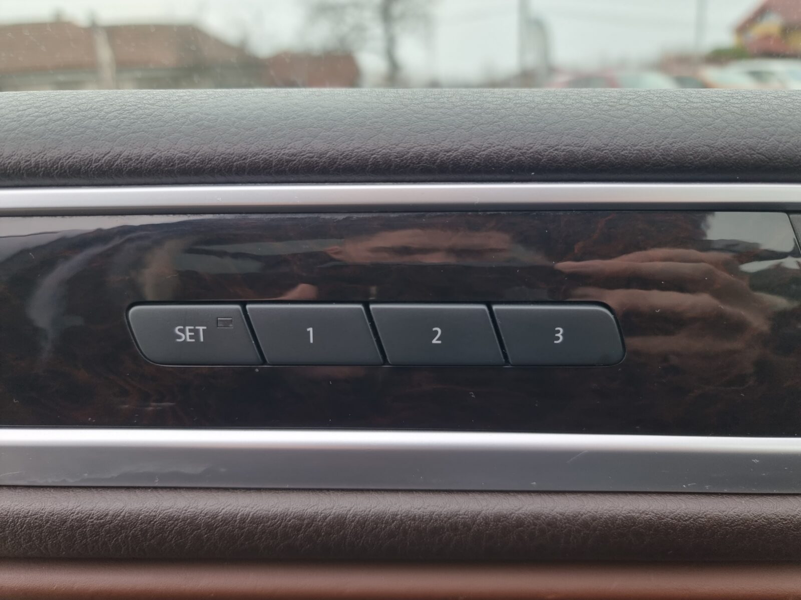 VW TOUAREG, 3.0 TDI, 239 CP, AN 2011, EURO 5     RATE-LIVRARE-GARANTIE