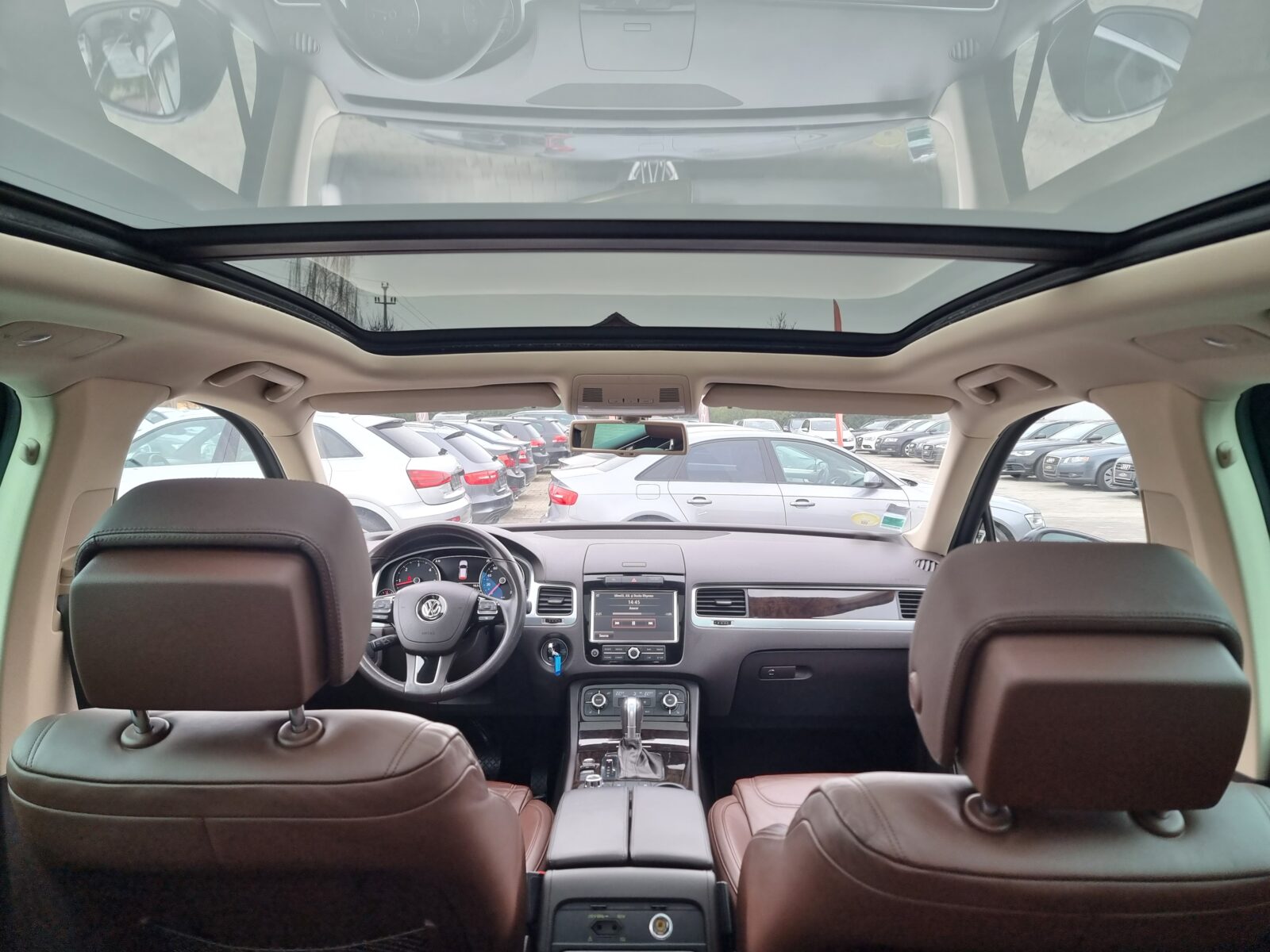 VW TOUAREG, 3.0 TDI, 239 CP, AN 2011, EURO 5     RATE-LIVRARE-GARANTIE