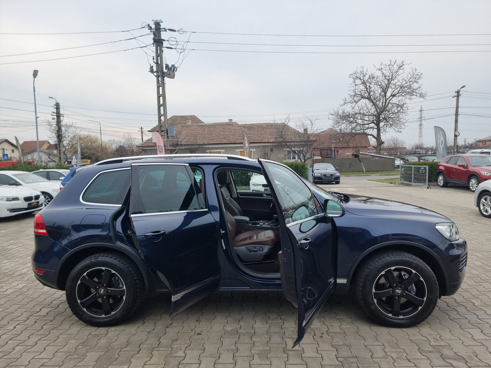 VW TOUAREG, 3.0 TDI, 239 CP, AN 2011, EURO 5     RATE-LIVRARE-GARANTIE
