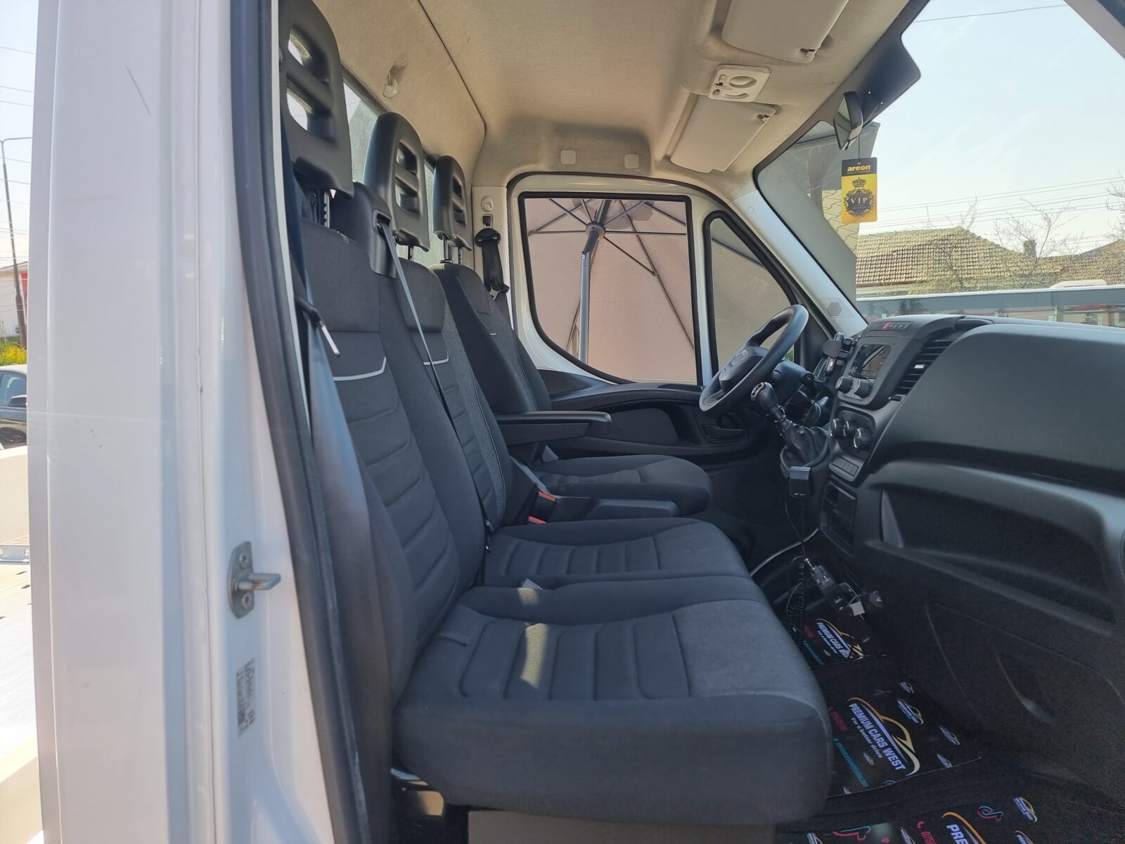 IVECO DAILY AUTOPLATFORMA, 3.0 DIESEL, 180 CP, AN 2022, EURO 6     RATE-LIVRARE-GARANTIE