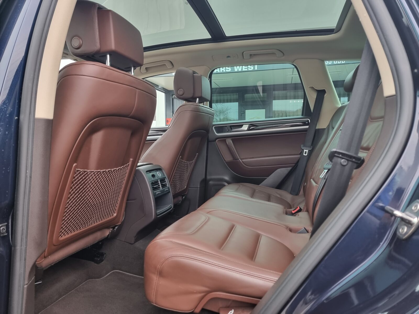 VW TOUAREG, 3.0 TDI, 239 CP, AN 2011, EURO 5     RATE-LIVRARE-GARANTIE