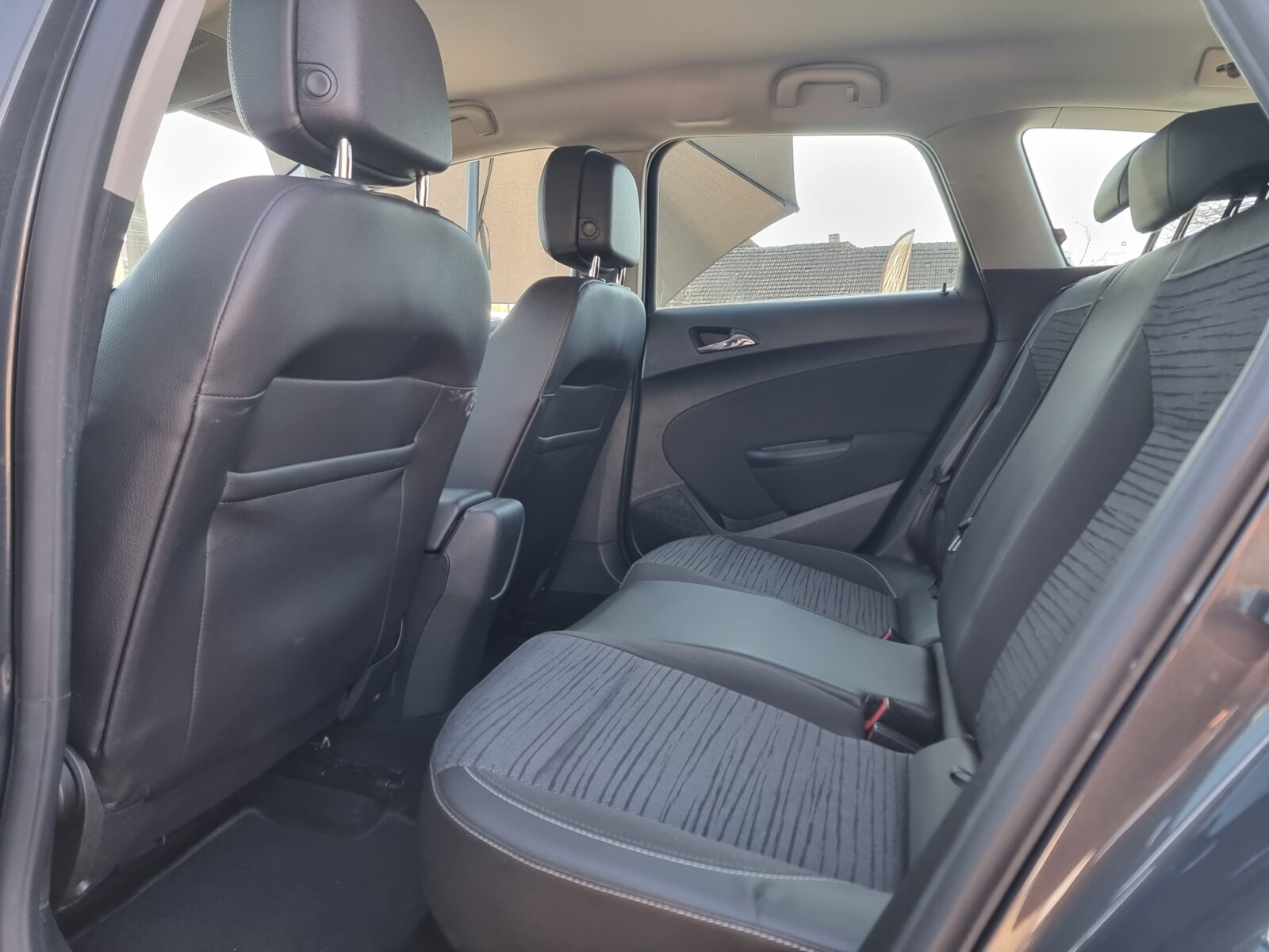 OPEL ASTRA J, 1.7 DIESEL, 110 CP, AN 2014, EURO 5     RATE-LIVRARE-GARANTIE